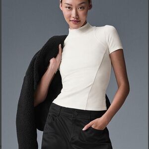 Alo Ribbed Mesmerize Short Sleeve